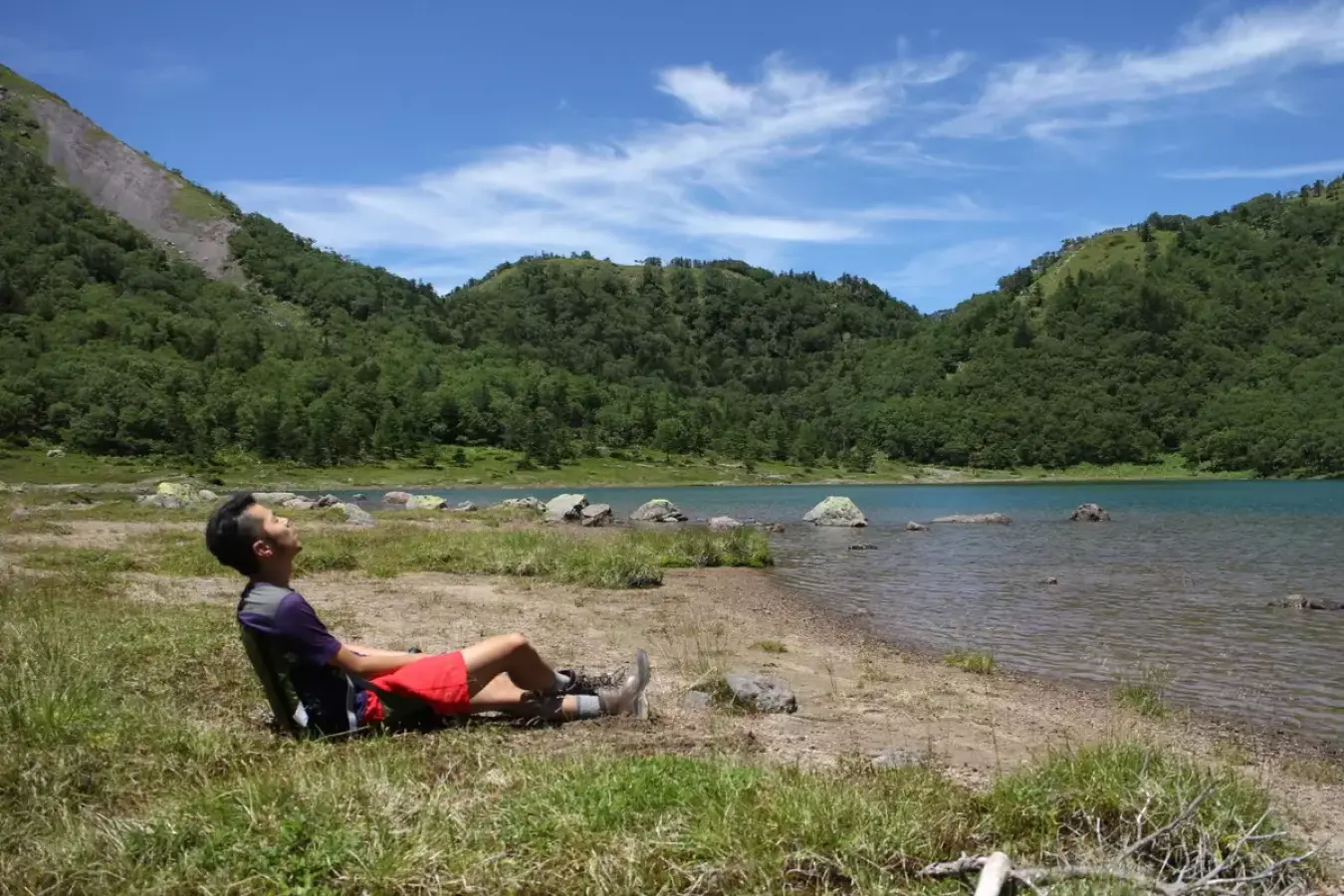 登山におすすめ!超軽量背もたれ付きアウトドアチェア