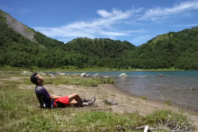 登山におすすめ!超軽量背もたれ付きアウトドアチェア