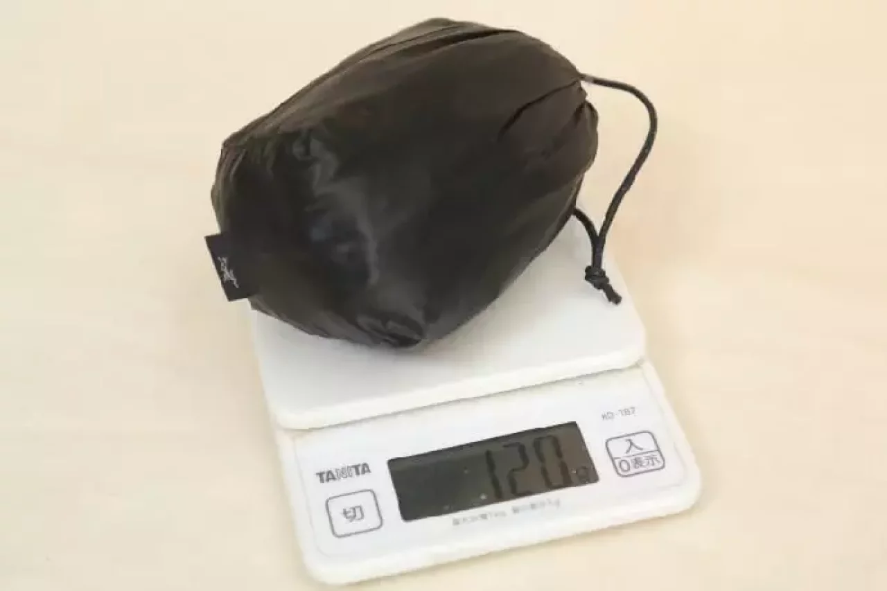 アークテリクス ノーバンSLフーディー 優れた軽量性