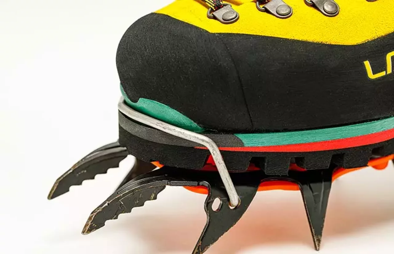 アイゼンの装着が容易