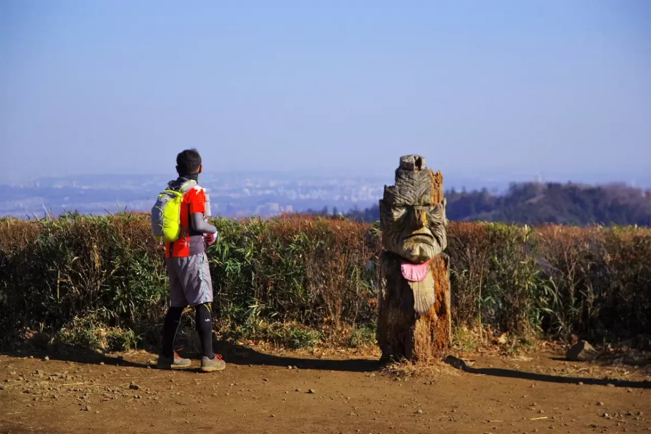 裏高尾の定番トレイル 低山縦走 陣馬山