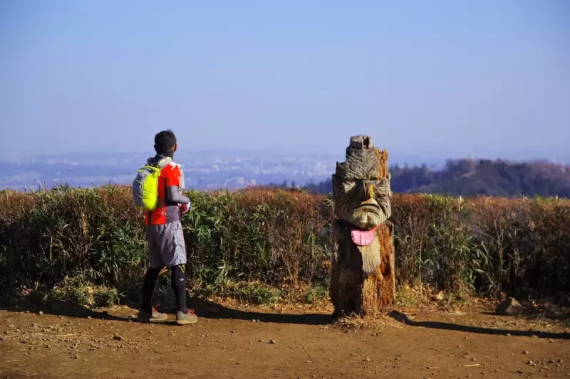 裏高尾の定番トレイル 低山縦走 陣馬山