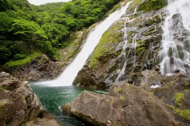大川の滝の滝つぼ付近からの眺め