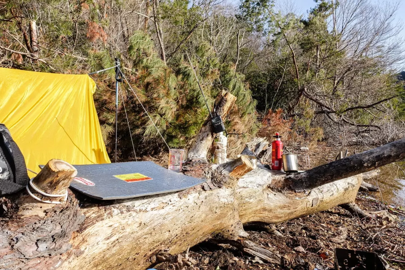 【登山初心者必見】緊急事態における正しいビバーク方法と必要装備