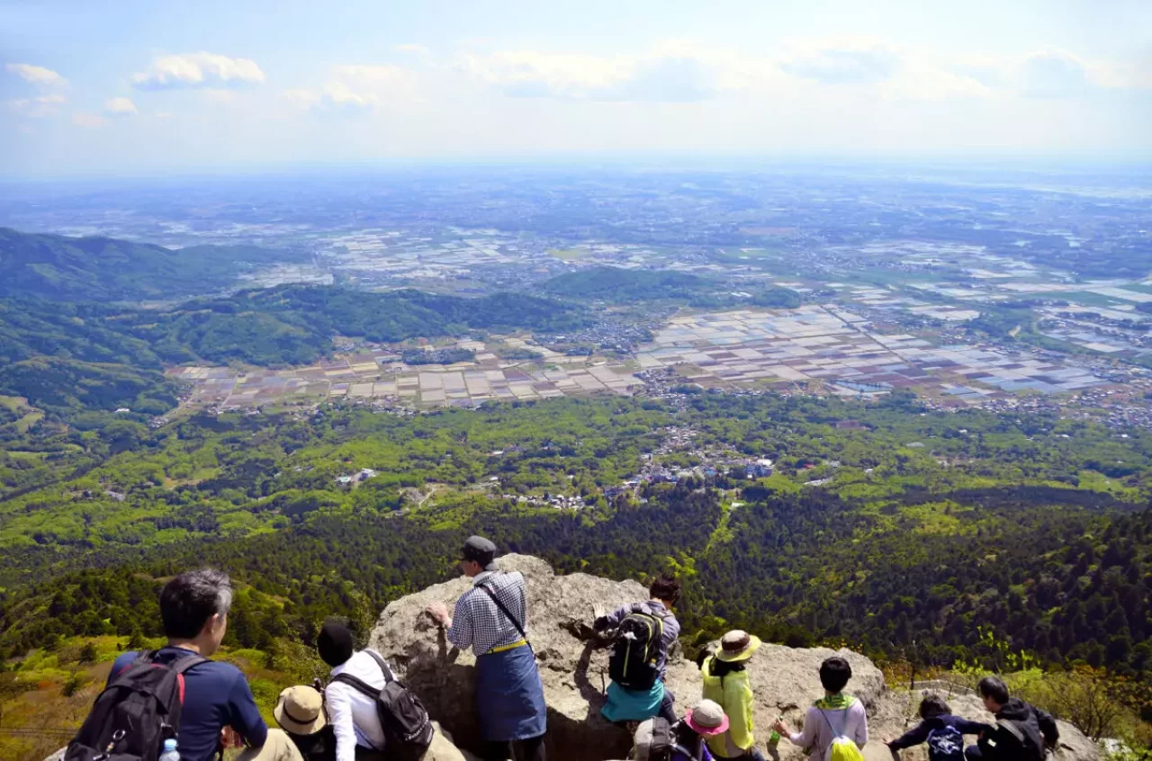 筑波山の女体山山頂から眺める関東平野
3月 登山 関東