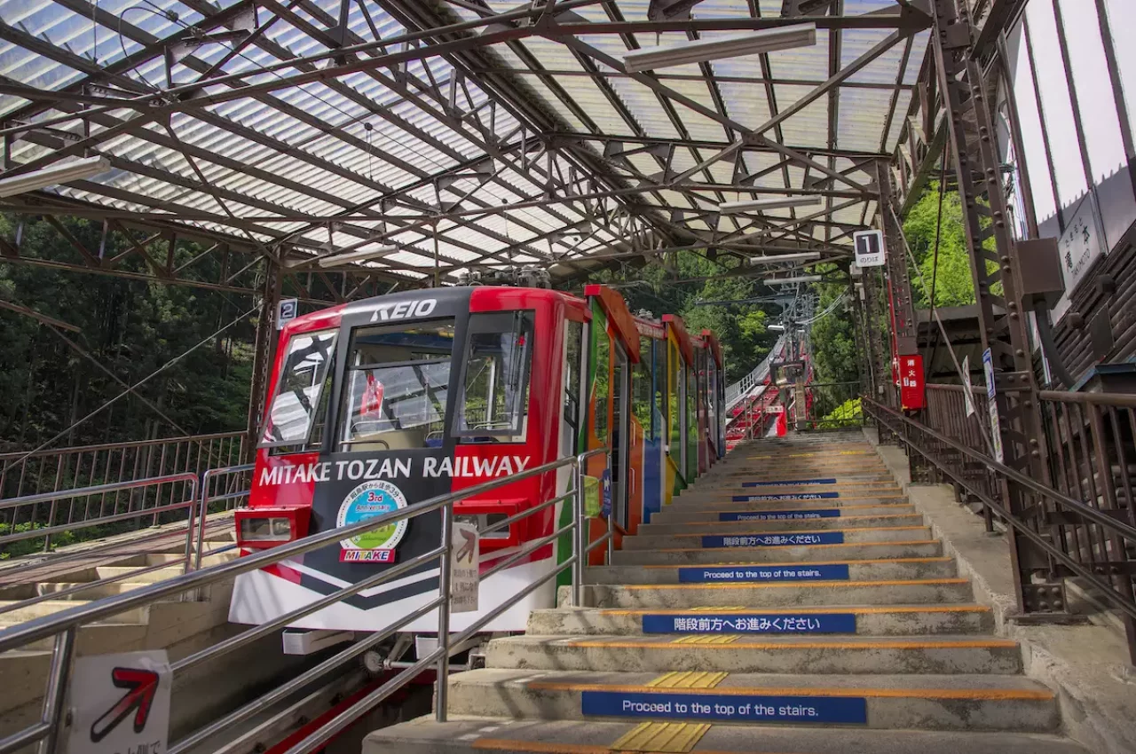 御岳山登山鉄道ケーブルカー