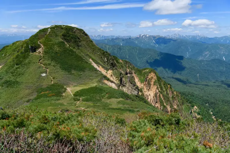 燧ヶ岳の雄大な景色と歴史を楽しめる