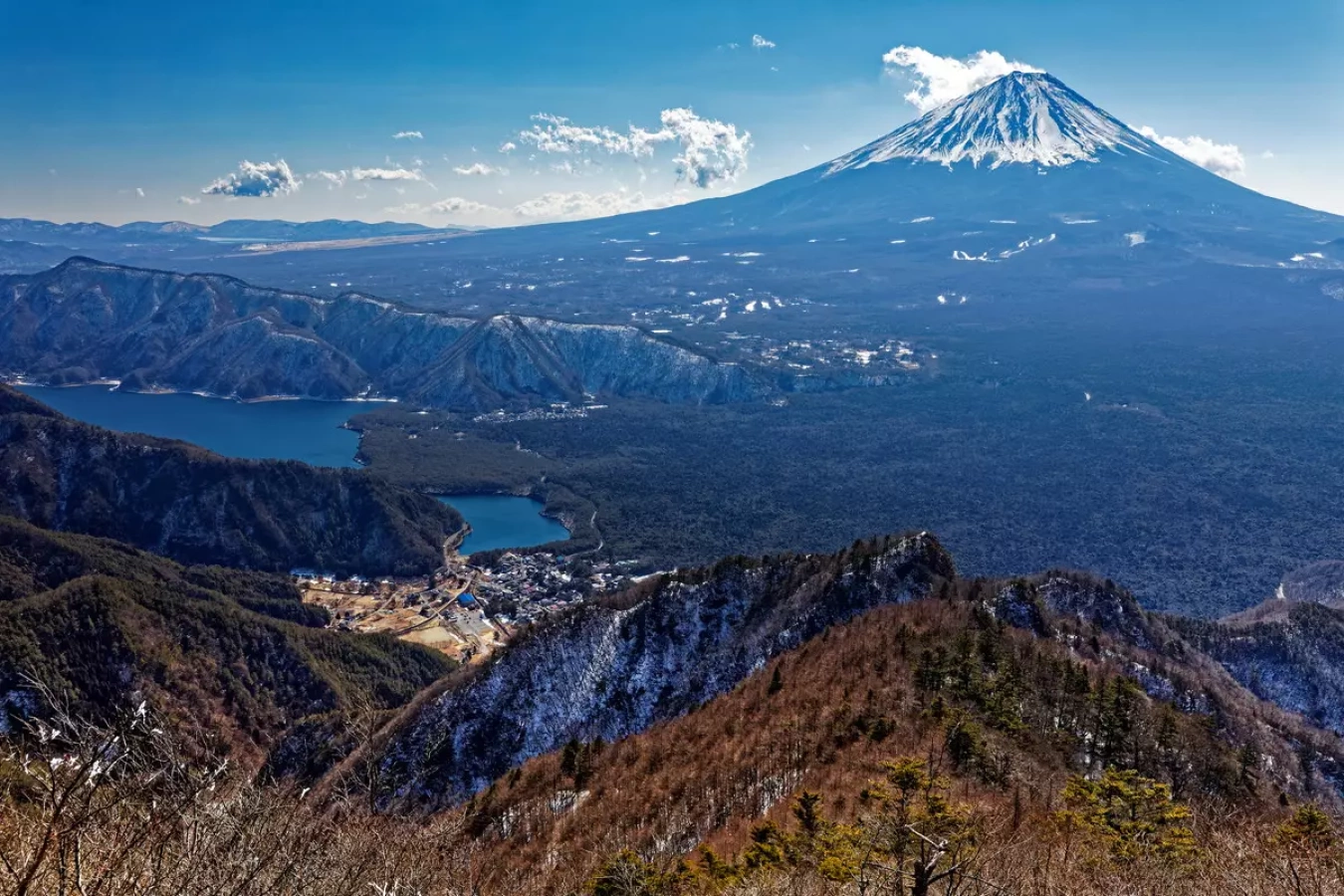 【富士山眺望が素晴らしい】鬼ヶ岳と王岳を結ぶ日帰り登山