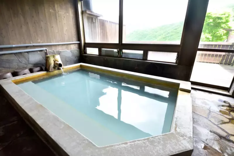 法華院温泉 山の湯 歩いてしか行けない秘湯 大分県九重坊ガツル
登山 温泉