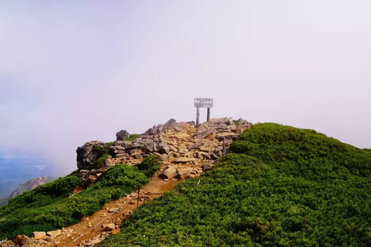 十勝温泉登山口から登る上富良野岳