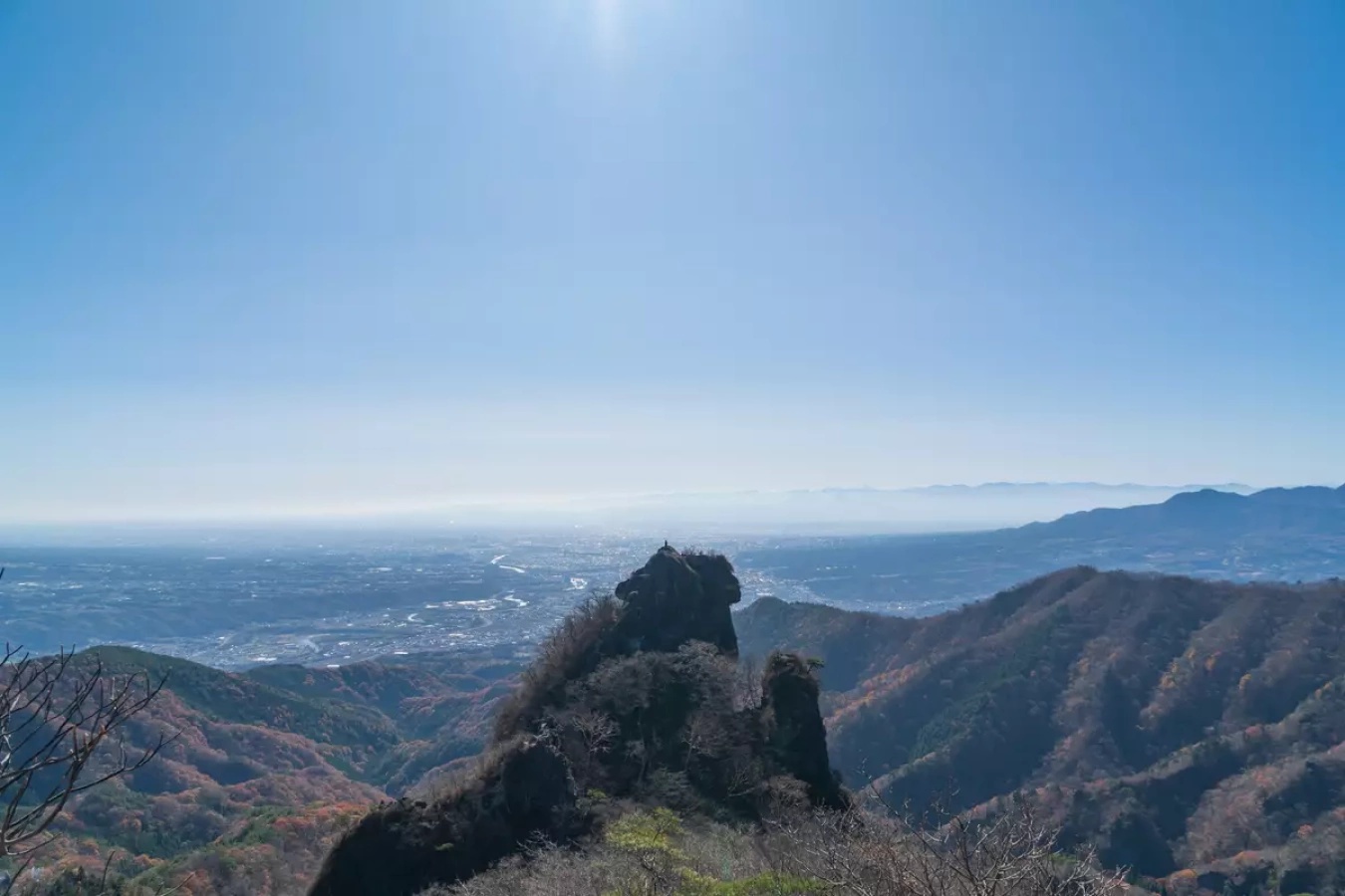 子持山日帰り登山|難易度別コース紹介【奇岩・獅子岩に挑む】