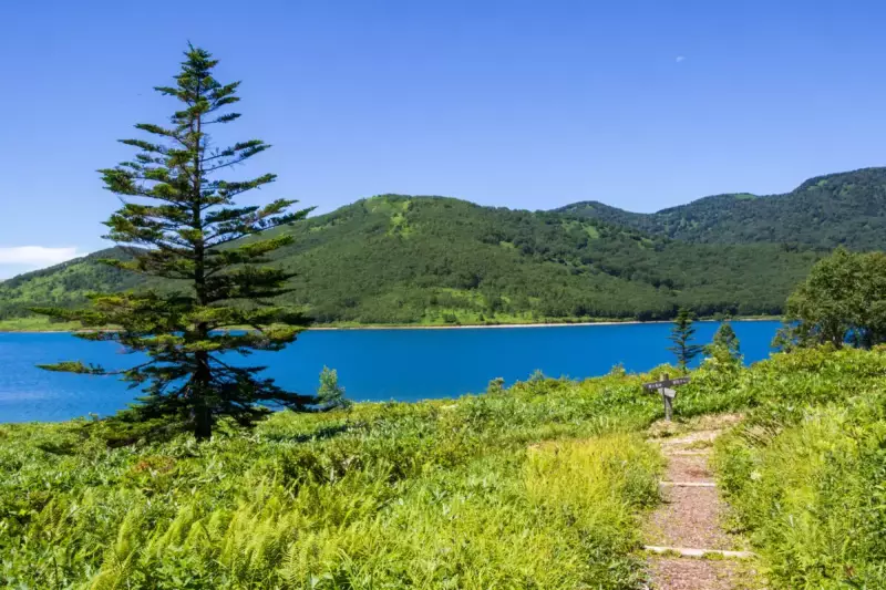 野反湖 湖畔のハイキングコース