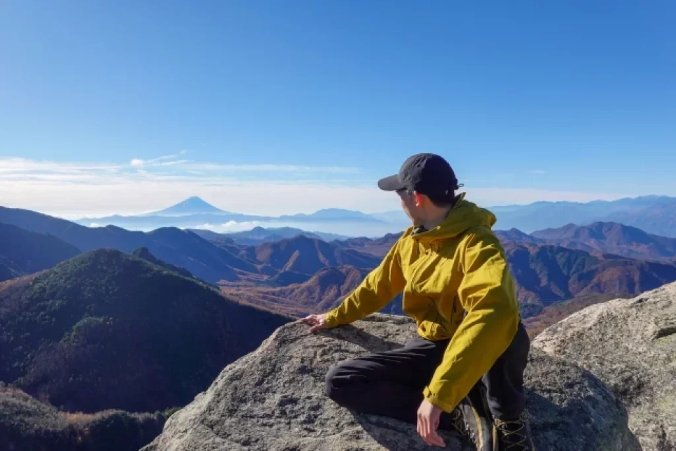 【2026年】登山の日焼け対策を完全ガイド|焼かないための装備・日焼け止め・ケア方法まとめ