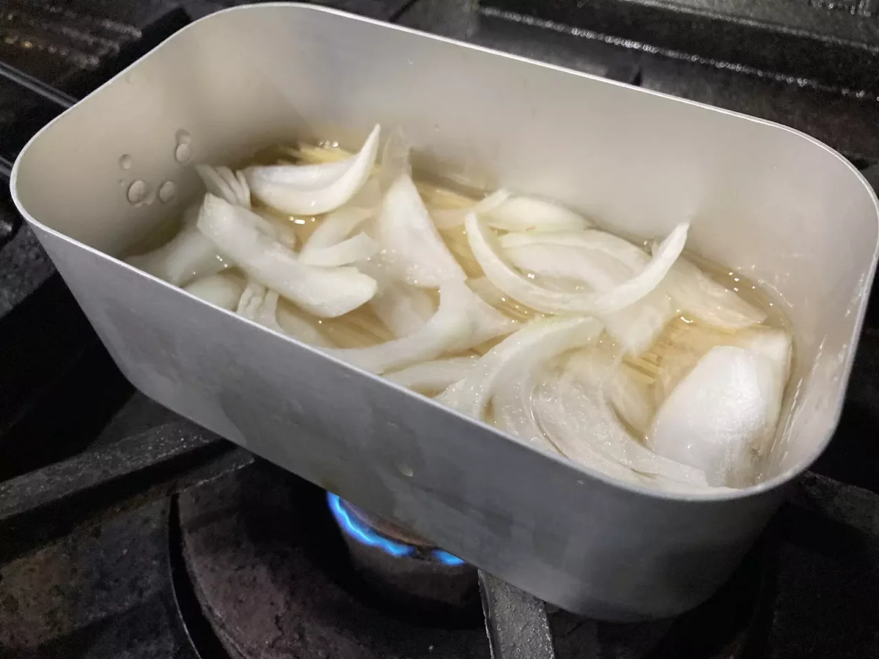 メスティンを火にかける