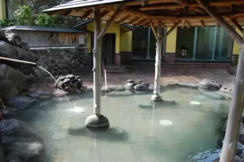 やくらい薬師の湯
薬莱山 登山