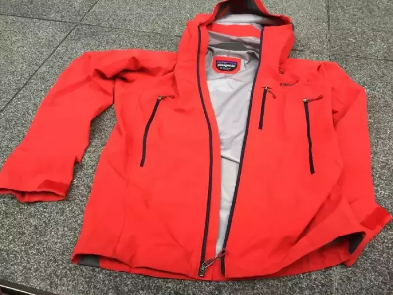 patagonia ナイフブレードジャケット ソフトシェル パタゴニア ナイフブレード 面白いウェア|ソフトシェル|登山