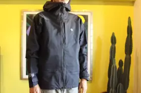 レビュー】マウンテンハードウェア ドライピークジャケット-動きやすい レビュー】マウンテンハードウェア ドライピークジャケット-動きやすい