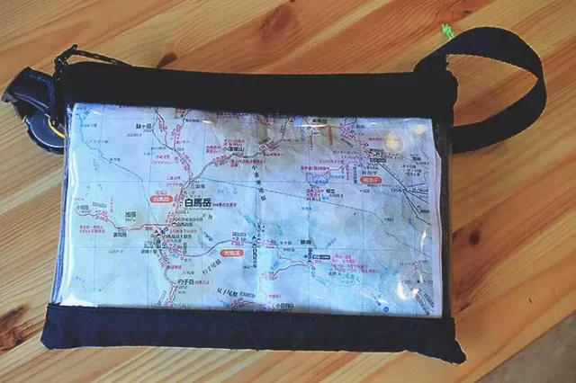 アトリエブルーボトル ハイカーズサコッシュ 登山中を快適に アトリエブルーボトル ハイカーズサコッシュ 登山中を快適に