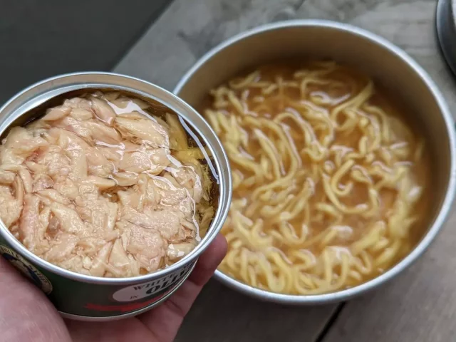 ミニトランギアで作るシーチキン味噌ラーメン|クッカー|調理器具 ミニトランギアで作るシーチキン味噌ラーメン|クッカー|調理器具