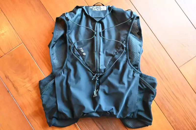 ノースフェイスTR6トレランザック サイズM(7L) レビュー】THE NORTH FACE TR 6−フィット感とアクセスのしやす